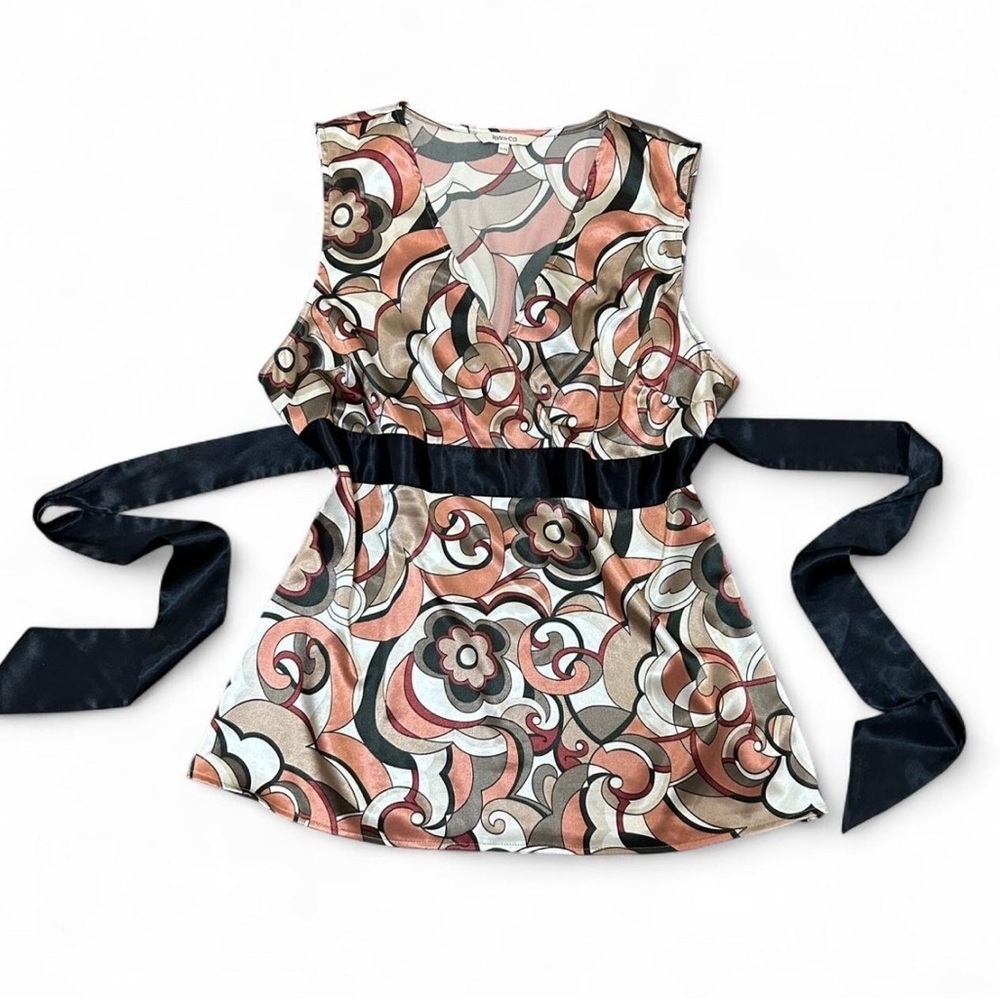 RW&CO. Geometric Patterned Top with Black Back Tie